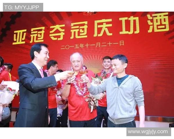 许家印足球梦想的追寻与挑战：从投资到青训的全景探索