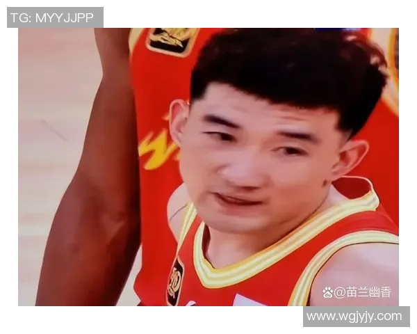 广厦队孙铭徽遭遇右脚跟骨骨折伤情预计缺阵一个月恢复期